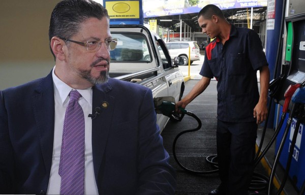 El presidente Rodrigo Chaves prometió este miércoles impulsar una ley que establezca un techo a los precios de los combustibles.