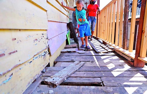 Las estructuras están en malas condiciones, y representan un peligro.