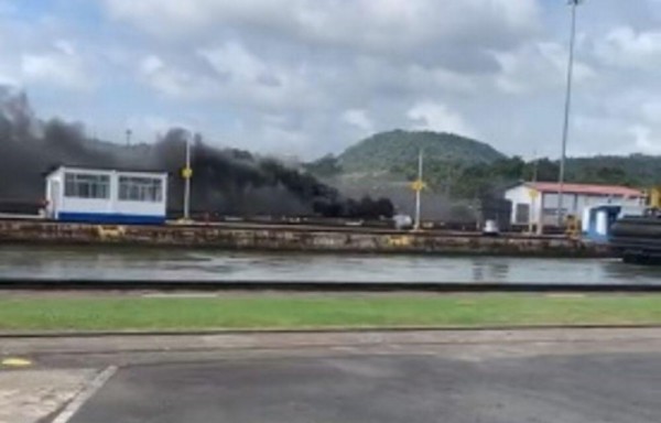 Corre que me quemo, incendio en el Canal