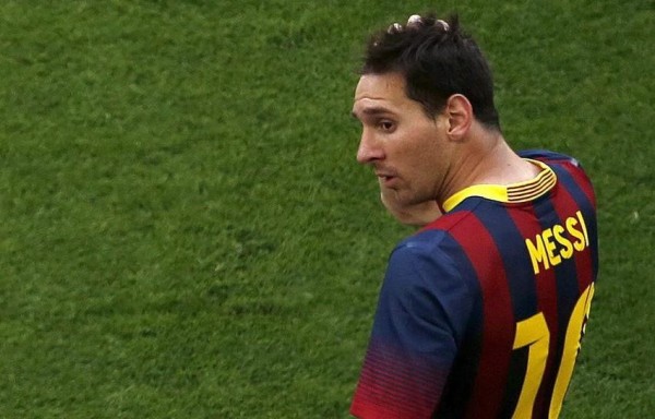Lionel Messi, triste tras el intento fallido.