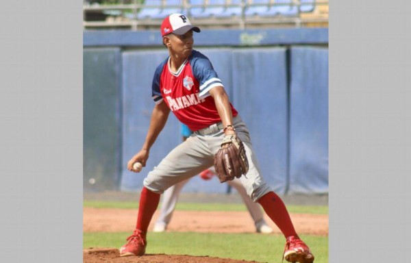 El lanzador Javier Reina de Veraguas.