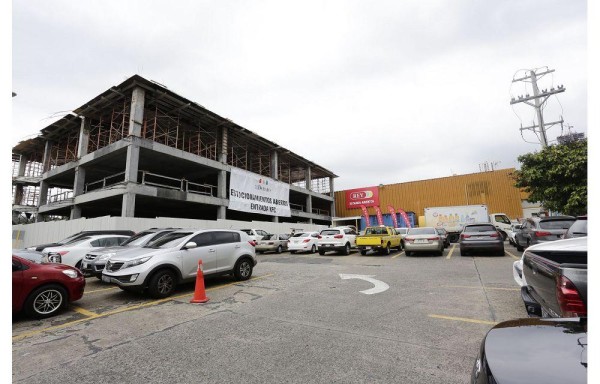 Construcción se mantiene.