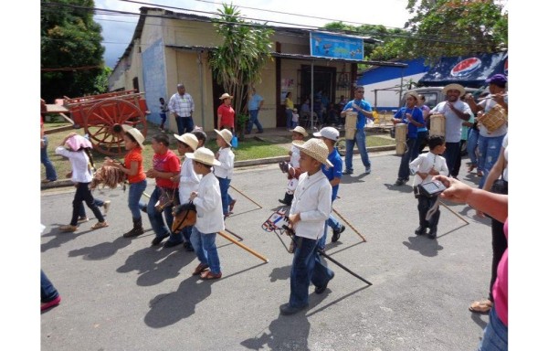 Llegó el Toro Guapo de Antón