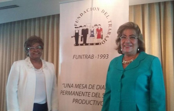 Elsa Guanti (i) y Araceli de Gracia (d).