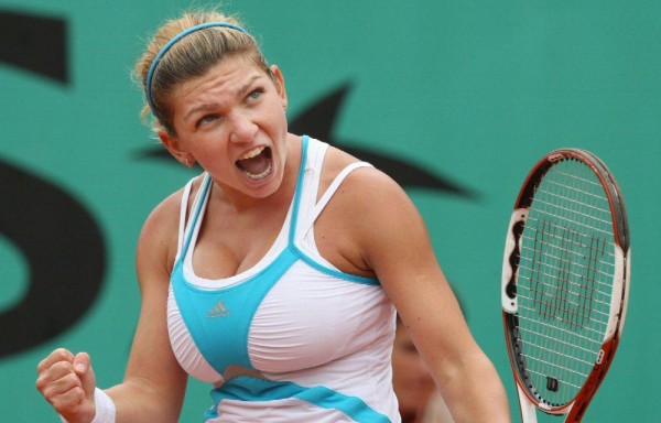 Así se veía los senos de Halep antes de operarse.