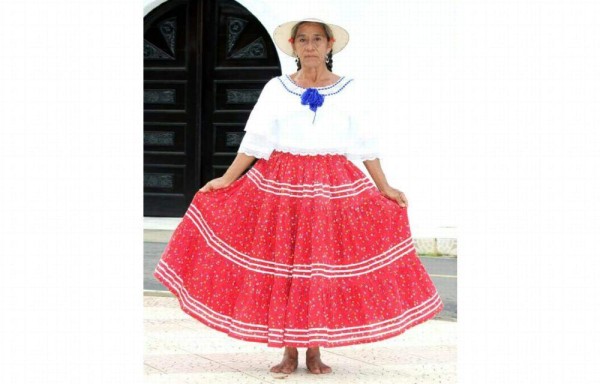 LAS POLLERAS y sus características