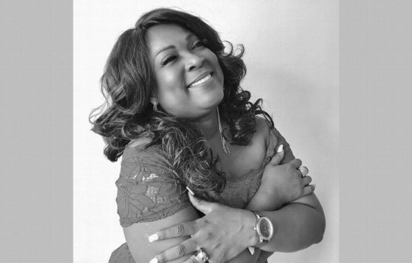 Idania Dowman: coqueta, elegante y llena de música