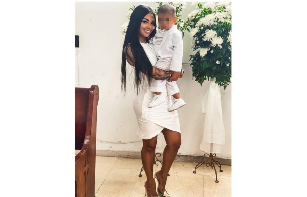 Anyuri agrega un ahijado más a su lista