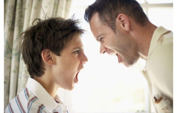 Cómo manejar la rebeldía en los adolescentes