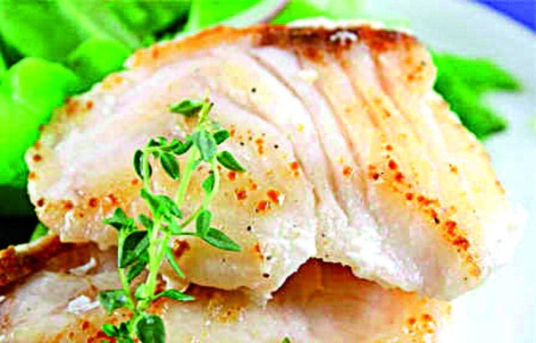 Prepara tu plato de salmón con finas hierbas para el fin de semana