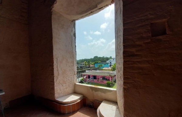 Panorámica de ¨Portobelo, desde estos históricos muros.