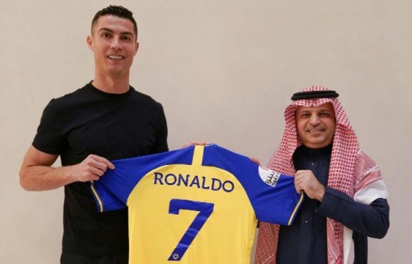 El mismo vídeo fue publicado por Ronaldo en Instagram, donde comentó: Esta es mi historia, mi museo de CR7 está abierto ahora en Riad.