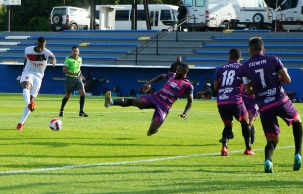 ‘Toros' pegan primero