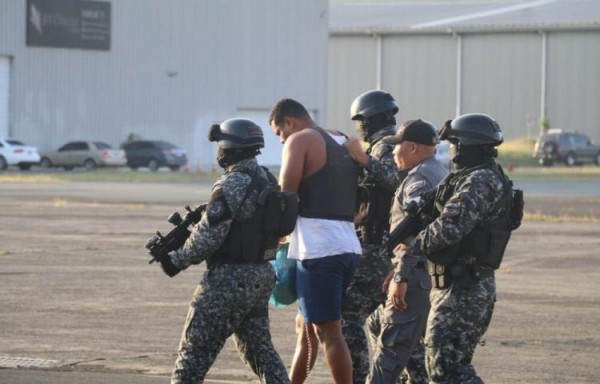 Caen en Colón miembros de la pandilla&nbsp;Real G4&nbsp;Life, de alias&nbsp;Marshall