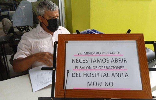 Los pacientes de urología claman ayuda.