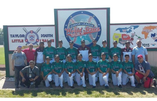 El equipo recibió ayer el uniforme que utilizará durante la competencia.