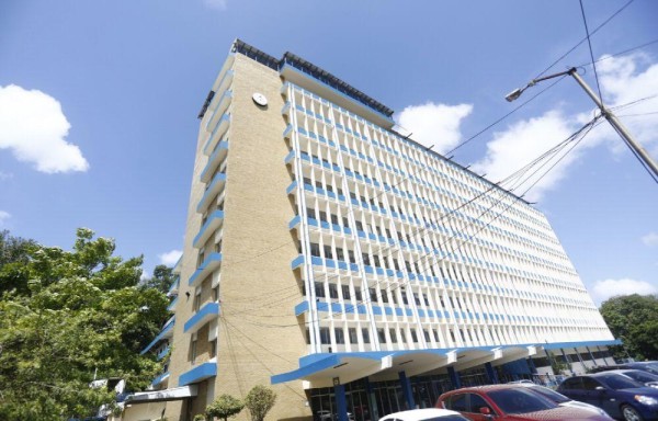 Sólo el 17% de las personas con empleos informales cotiza en la institución.