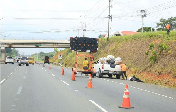 Ayer realizaban limpieza.