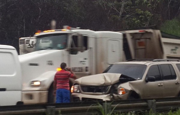 Ayer doce vehículos se chocaron. Es una constante.