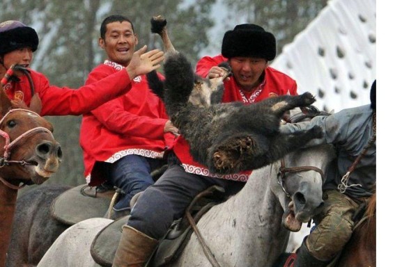 Tudabarai consiste en sostener la cabra