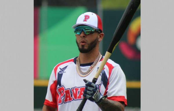 Jonathan Araúz.