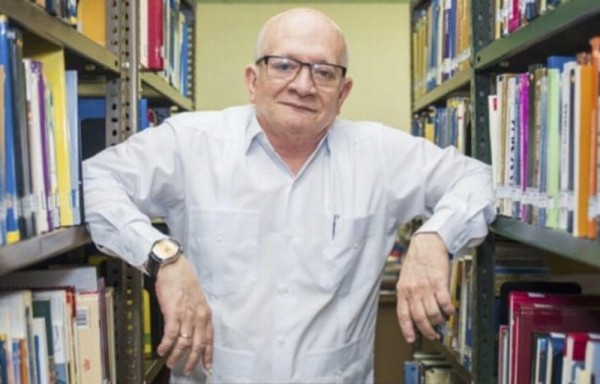 Orestes Nieto recibirá condecoración Rogelio Sinán 