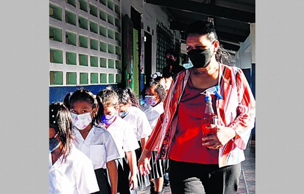 En el 2020 se hizo 649 formaciones virtuales de profesores.