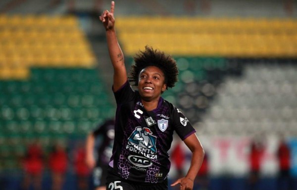 Marta Cox luchará con el Pachuca por el título en México