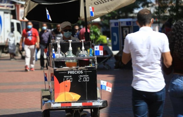 Carritos del raspa'o son adornados.