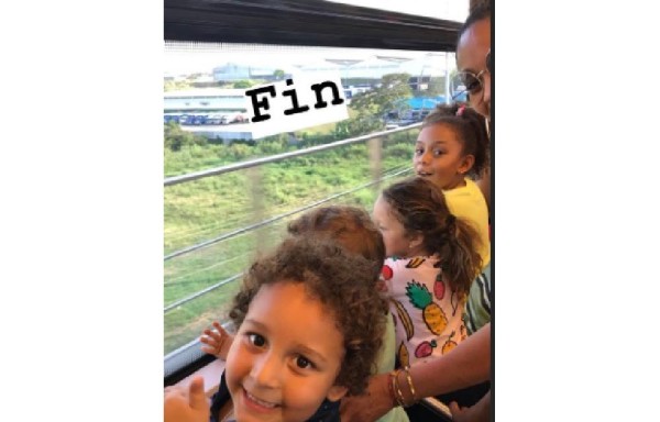 Hijos de Noel Schajris dieron su vuelta en la Línea 2 del Metro