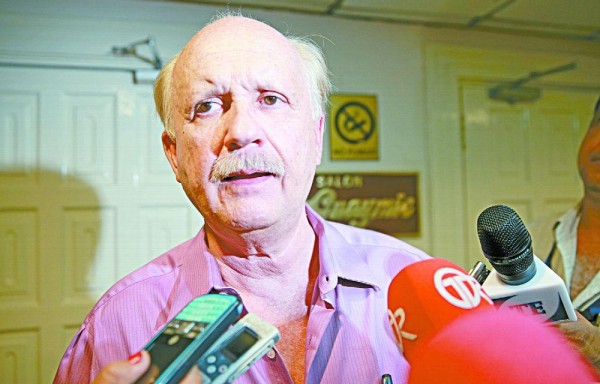 El magistrado del Tribunal Electoral Manuel Erasmo Pinilla tiene 73 años de edad.