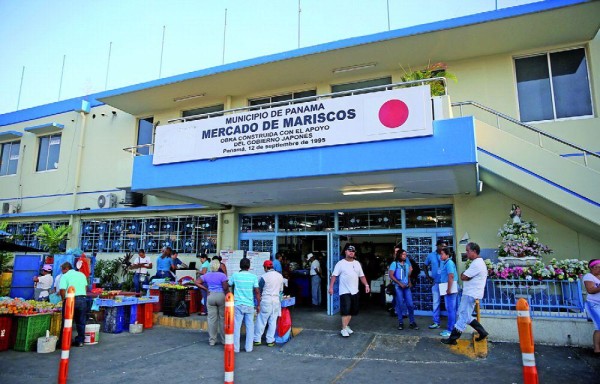 Le cae otra demanda al Mercado de Mariscos