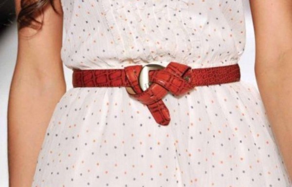 Una ayuda para definir la silueta de las mujeres: el cinturón