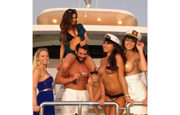 Playboy quiere reemplazar a Obama