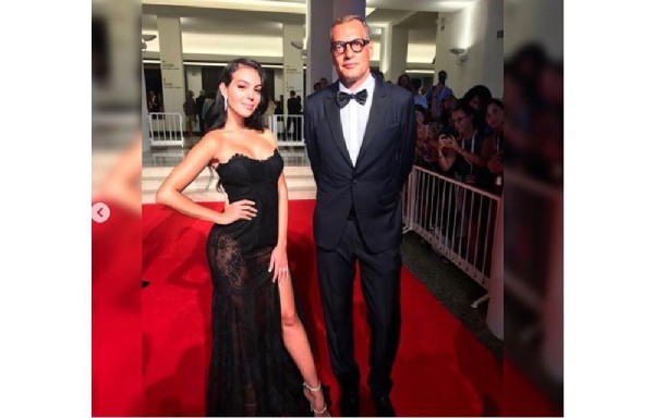 ¡Transparente! Pareja de Cristiano Ronaldo enseña su colita en Venecia