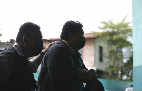 Carmen Arosemena usaba el sello del Minsa para darle validez oficial a las pruebas ilegales.