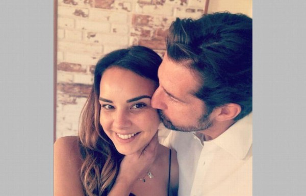 La pandemia no los deja llegar al altar