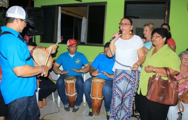 Legendaria hace aparición