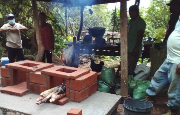 ‘Atiza Esperanza' construye estufas ecológicas en hogares rurales