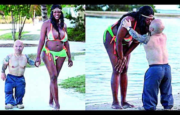 Él es enano y ella transexual