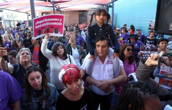 Las consignas empezaron desde bien temprano en la mañana.