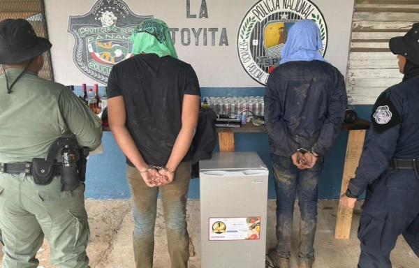 Dos hombres fueron detenidos.