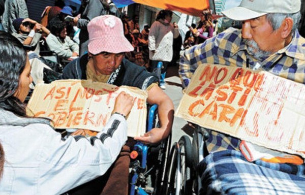 Quieren subsidio de 500 bolivianos.