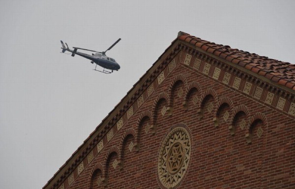 El FBI acordonó el área por seguridad.