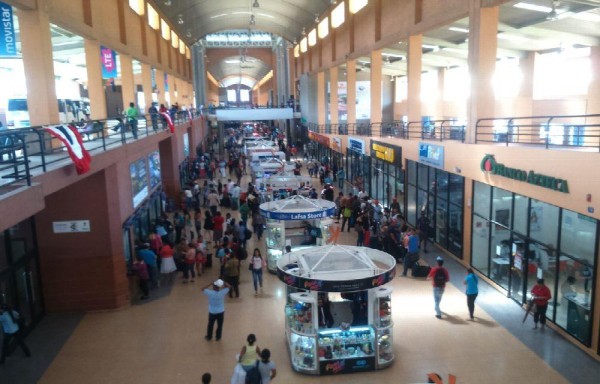 Éxodo de vehículos hacia en el interior desde La Chorrera.