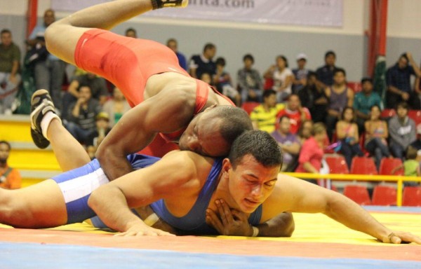 Los atletas panameños deben tener 18 años para competir en el Campeonato Nacional.