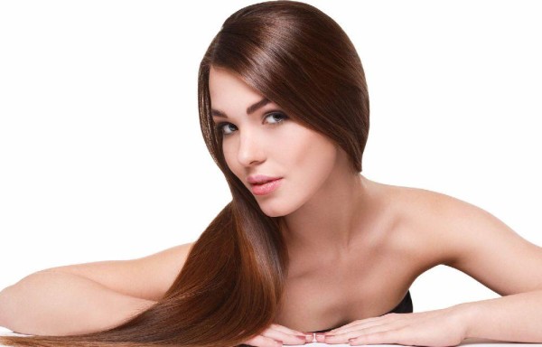 Consigue un cabello liso y brillante