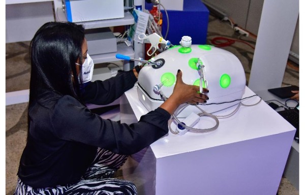 Abordan el presente y futuro de la tecnología en la atención médica