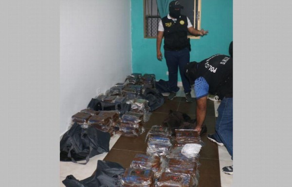 Hermanos condenados a 8 años y 4 meses de prisión por guardar droga