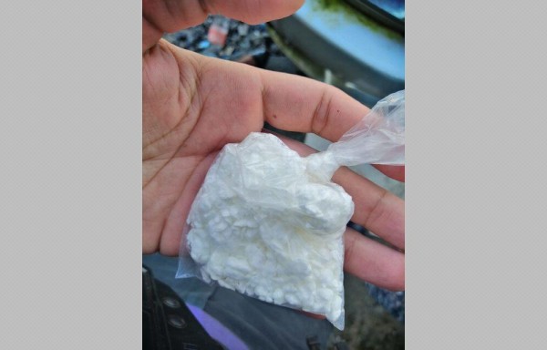 Detenidos y decomiso de drogas y armas